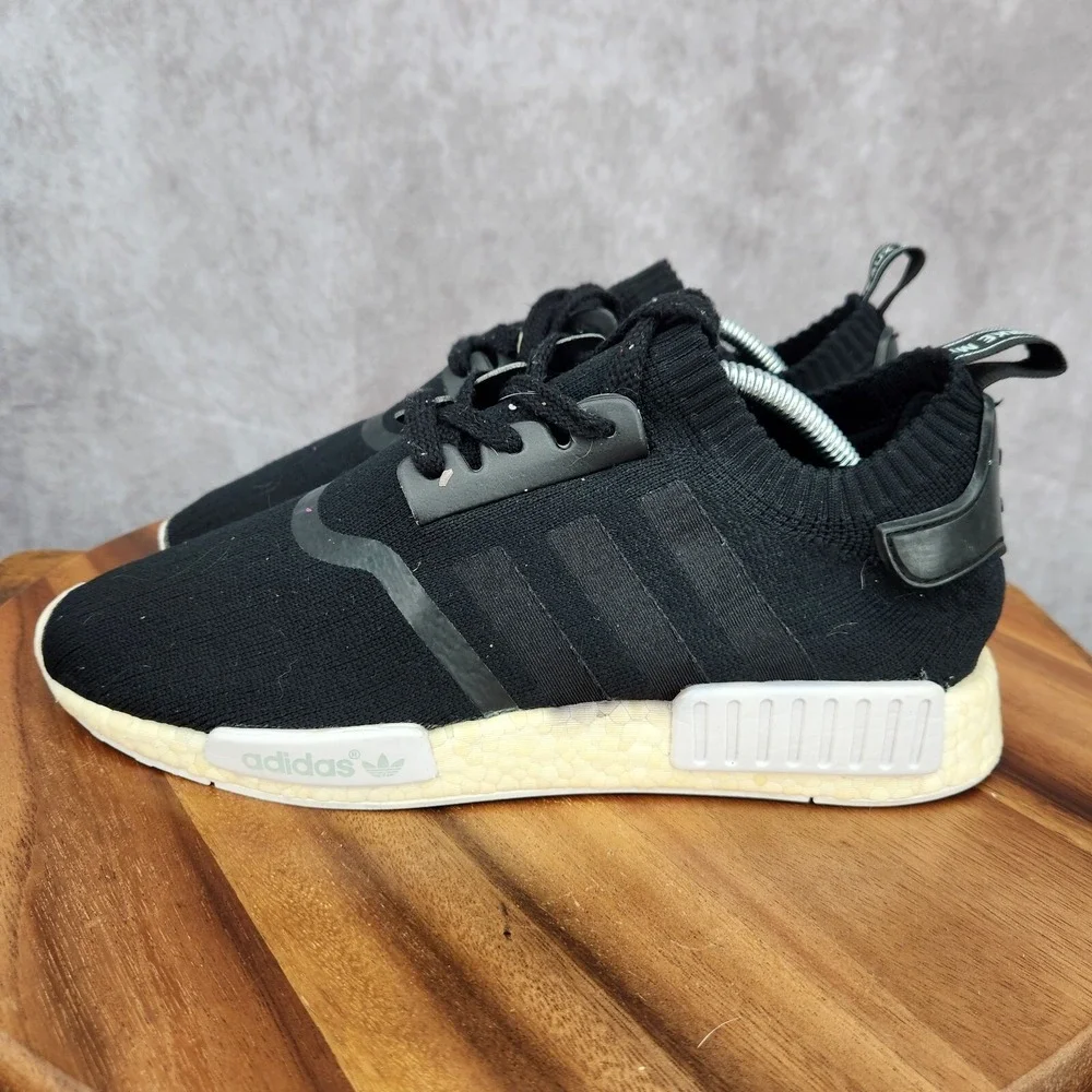Adidas NMD R1 Primeknit Sneakers Mens 9 Black‎ Low Top Casual Shoes S81848